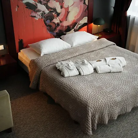 Navalis, Hotel Klaipeda