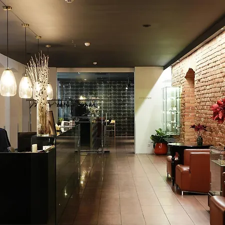 Navalis, Hotel Klaipeda