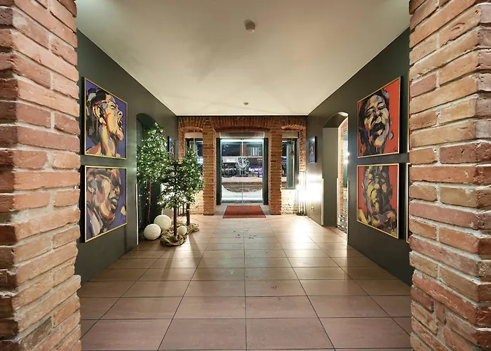 Navalis, Hotel Klaipėda